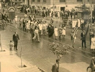 Σαν σήμερα το 1944 τελείωσε η Κατοχή: Οι Γερμανοί έφυγαν από την Αθήνα